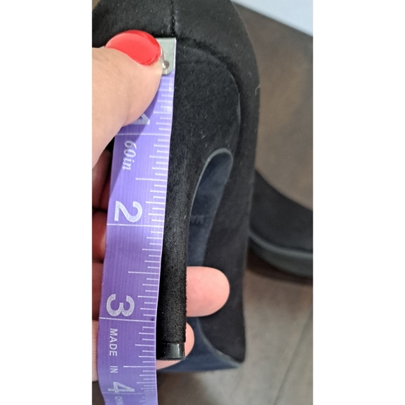 OLD NAVY Black suede heels 8 - Picture 8 of 8